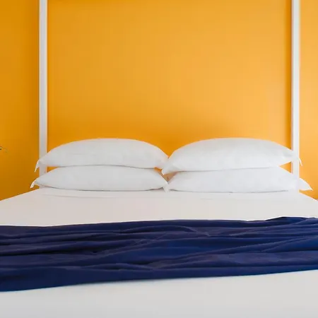 Pilar Bed & Breakfast *